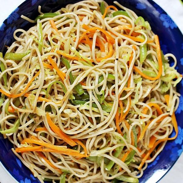 VEGETABLE FRIED NOODLES